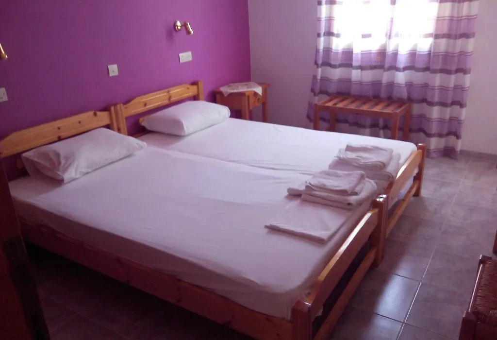 Liossis Rooms & Apartments-1