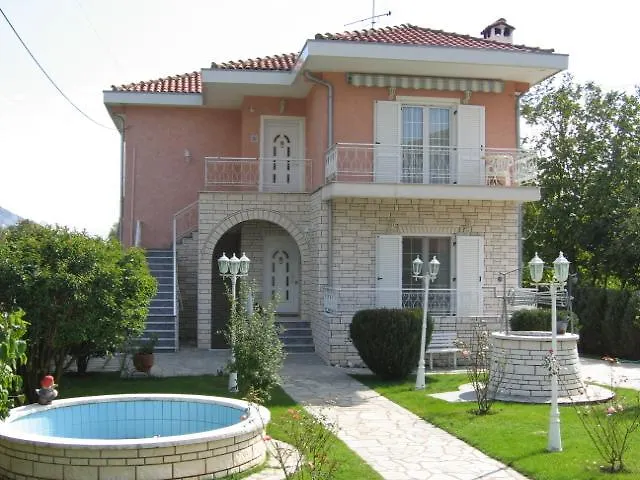 Villa Elena-1