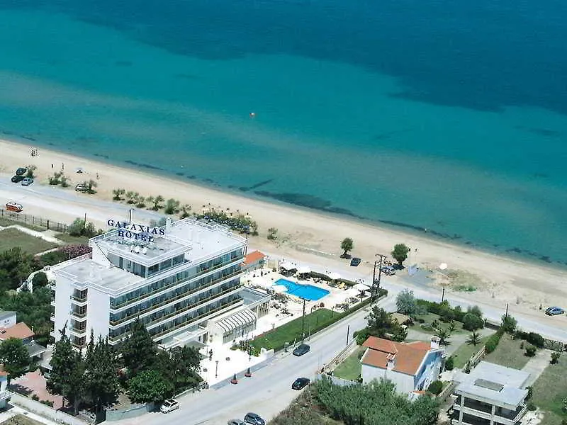 Santa Beach Hotel-1