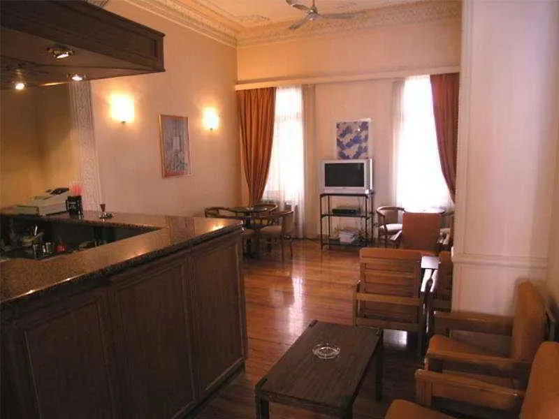 Remvi Hotel-1