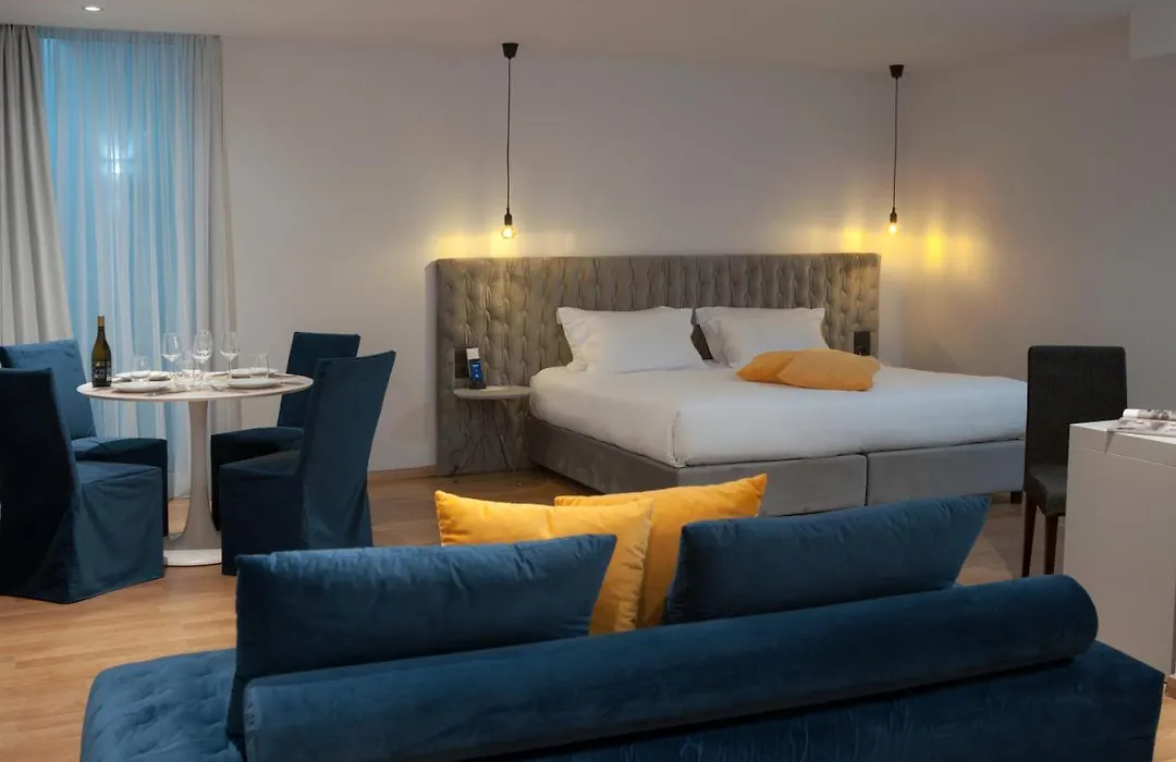 Athenaeum Palace & Luxury Suites-1