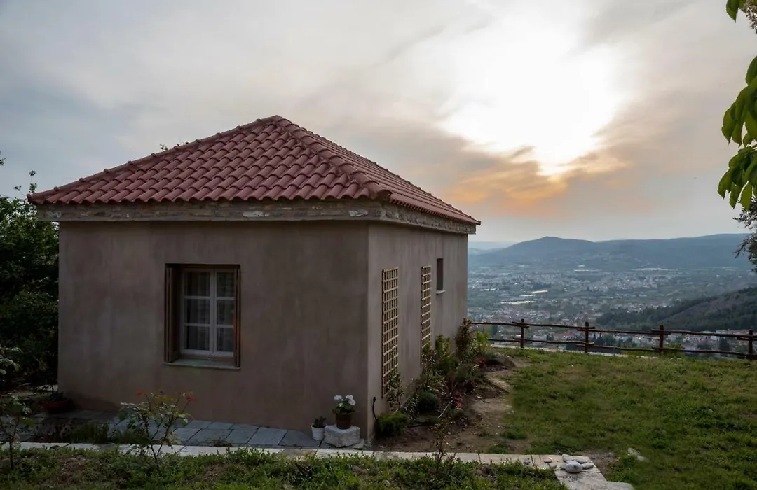 Paradosiako Saratsi - Traditional Guest House-1