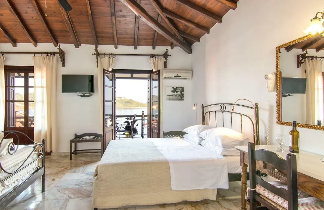Chrysoula'S Guest House-1