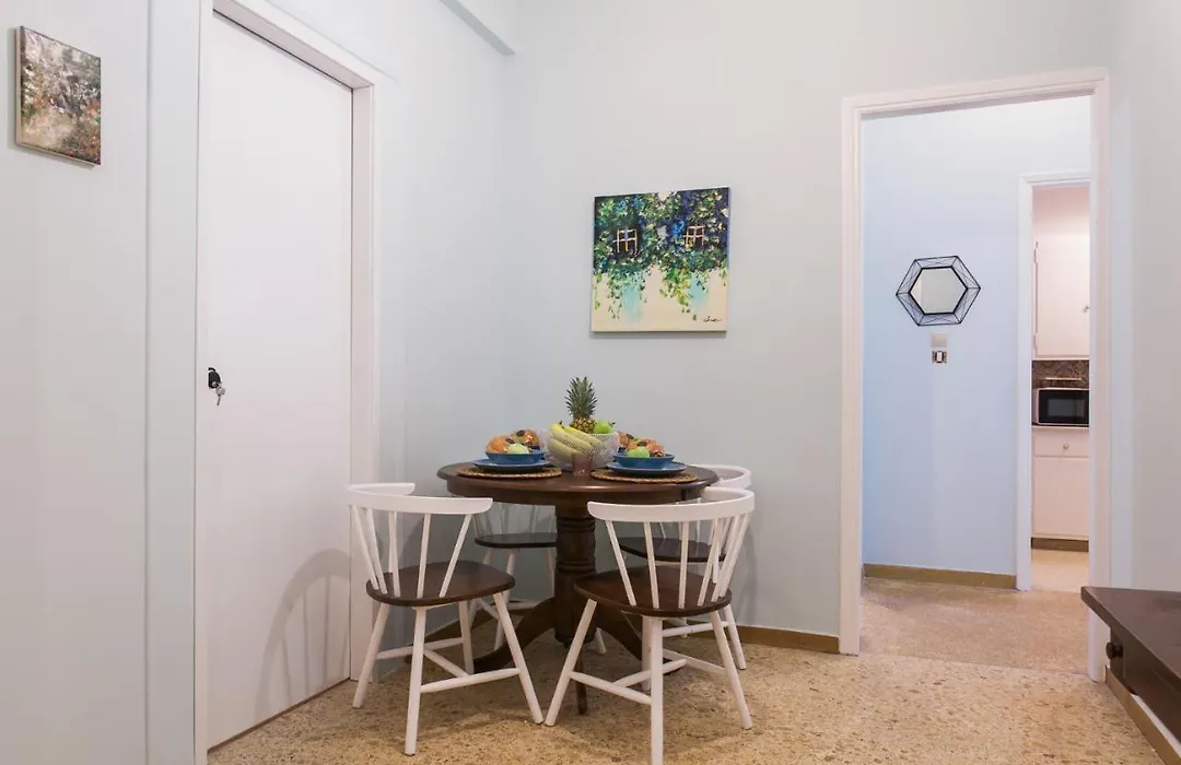Syntagma Private Sweet Safe Double Rooms With Shared Bathroom-1