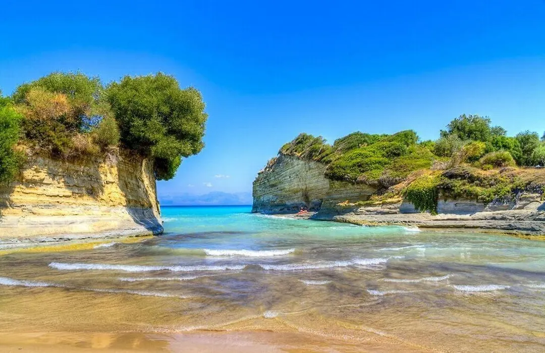 Takis Apartments-1