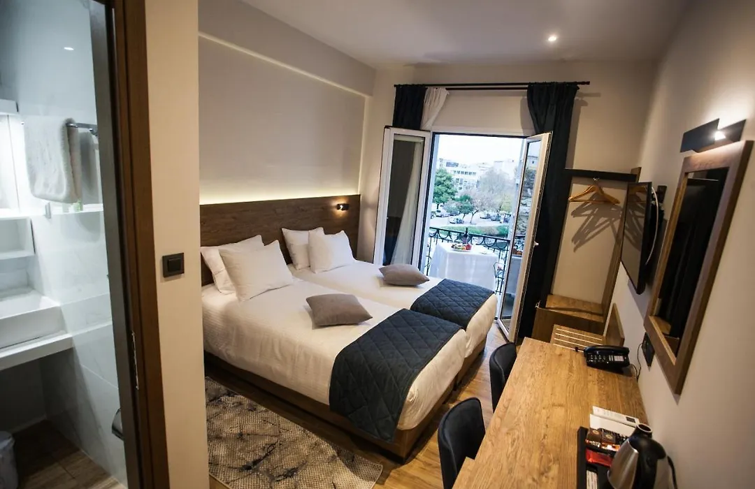 Trikala River House-1