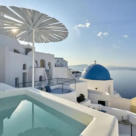 Cave Suite Oia-2