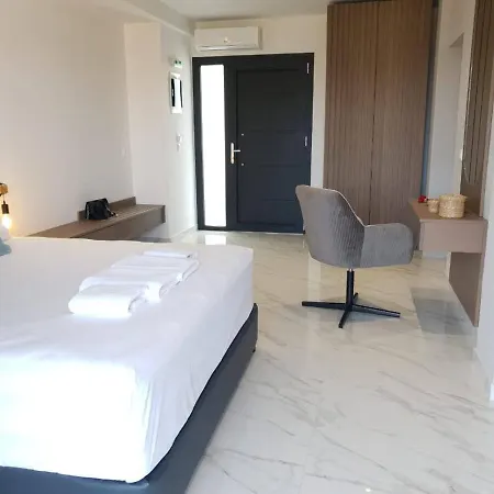 V Luxury Suites-3