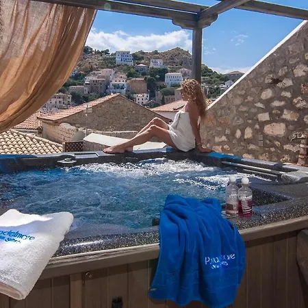 Portadelmare Deluxe Suites-2