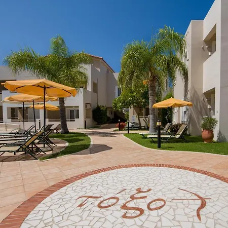 Toxo Hotel-2