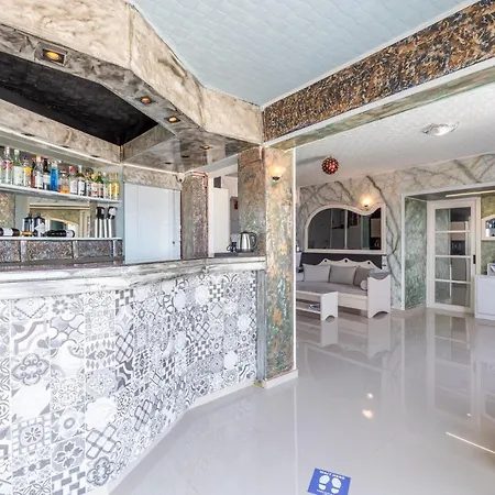 Magnificent View Nice Double Room With Shared Pool And Ac-2