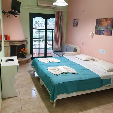 Dioskouroi Apts-3