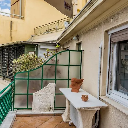 City Center Luxury Apartment-3