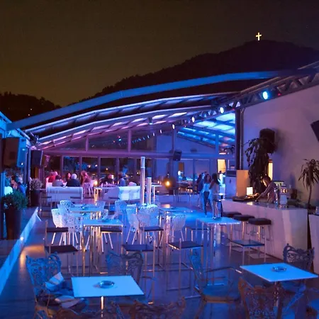 Lingos Hotel-2