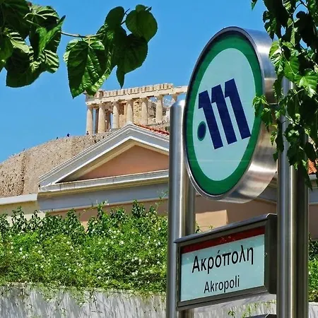 A Beautiful 2 Bdr House In The Heart Of Plaka-3