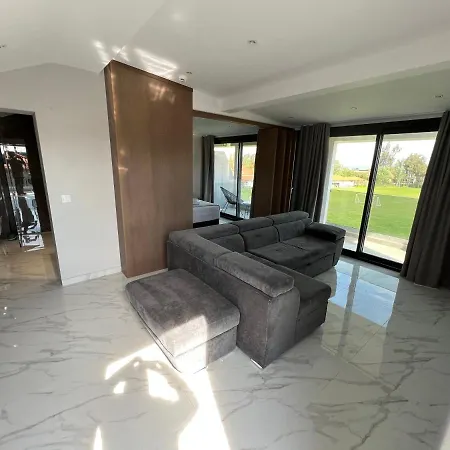 V Luxury Suites-3