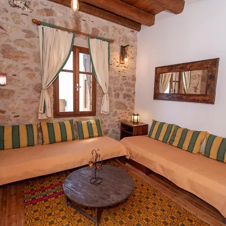 Aeolos Guesthouse-2