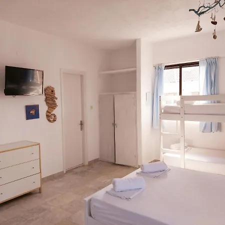 Brunis Apartments-3