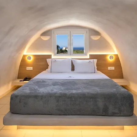 Aelia Luxury Suites-3