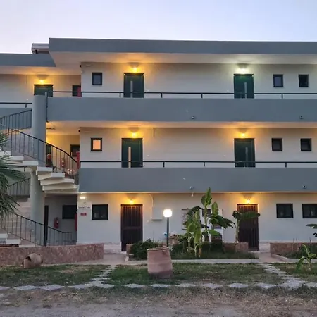 Garden City Image-3