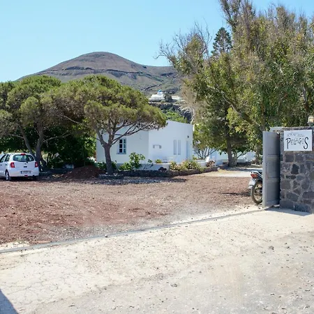 Paradisos Oia-3