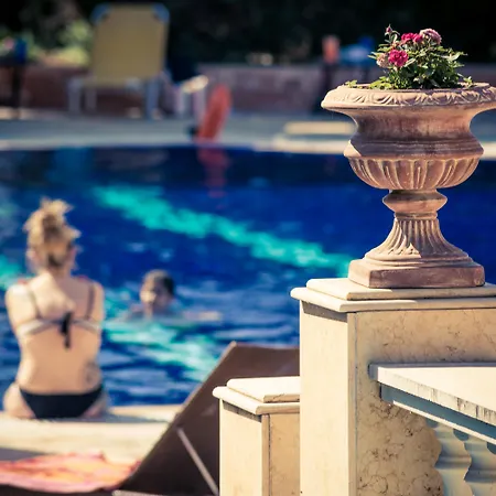 Avalon Airport Hotel Thessaloniki-3