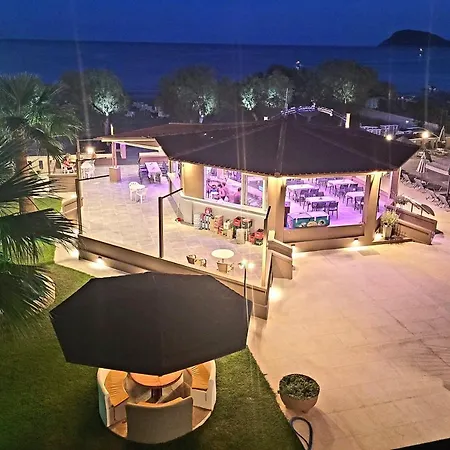 Jannos Beach hotel-3