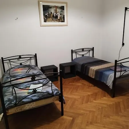 Комната Pilika 4Room With Shared Bath-3