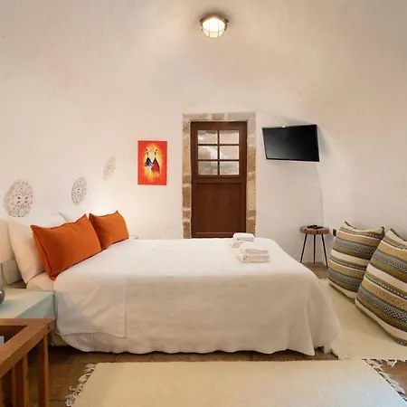 Menexes Suites Monemvasia-3