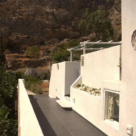 Moschatos Beach House-3