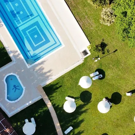 Rebecca'S Village Corfu Hotel-3