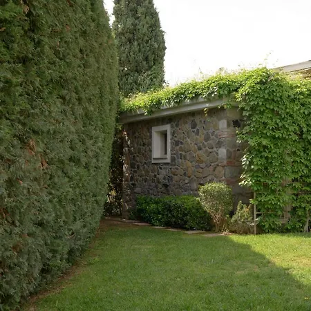 Oikies Small Elegant Houses-3