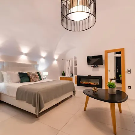 Daydream Luxury Suites-2