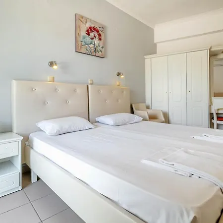 Porto Marina Aparthotel-3