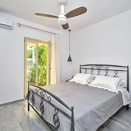 Villa Maria - Naoussa Surfers Bluewave Suite-2