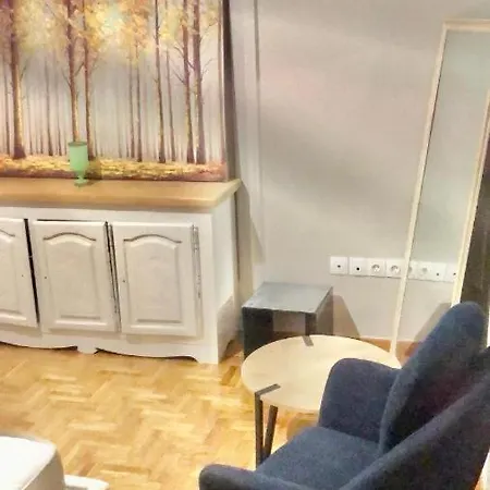 Economy Shared Apartment E In Central Athens-3