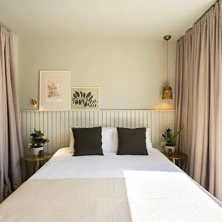 9 Muses Exclusive Suites In Syntagma-3