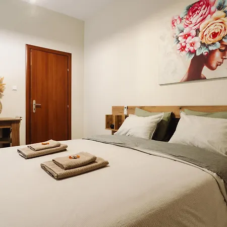 Floret Apartment-2