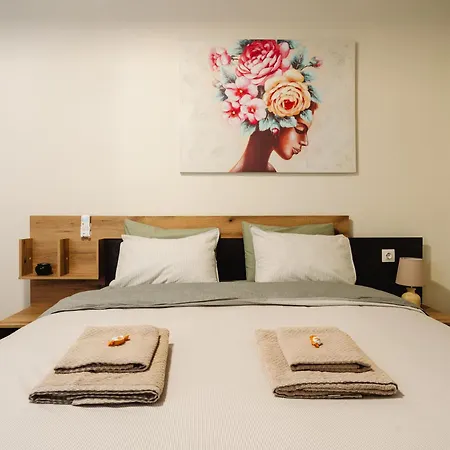 Floret Apartment-3
