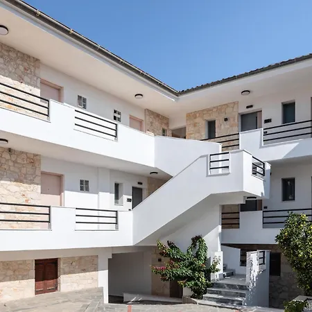 Amalthia Luxury Suites-3