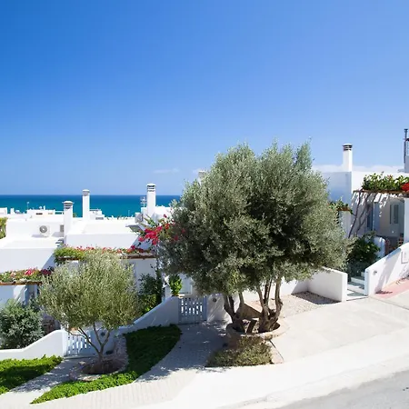 Amphitrite Apartments Skyros-2