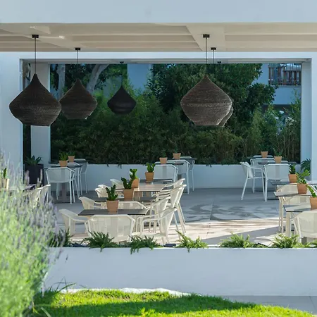 Bitzaro Grande Hotel & Suites-3