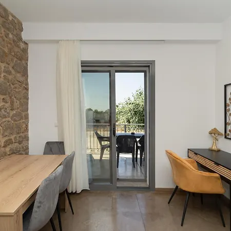 Lithos Suites-2