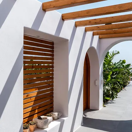 Numa Santorini-2