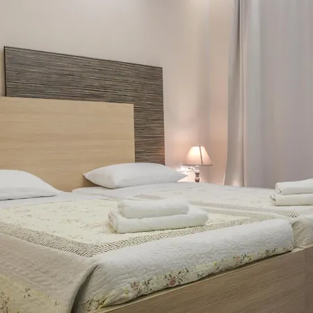 Delfini Beach Hotel & Suites-3