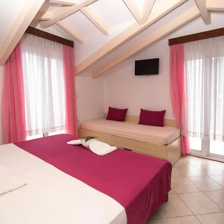 Hotelsunnybeachgr-2