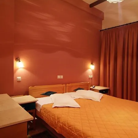 Hotel Varonos-3