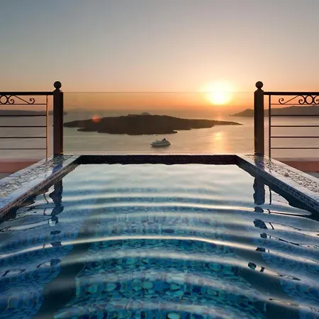 Nefeles Luxury Suites-3