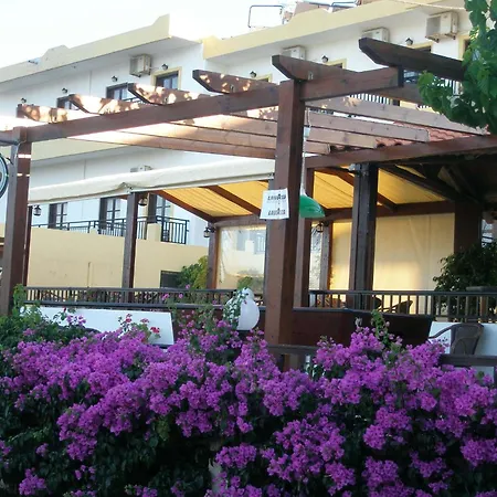 Diamond Beach Apts&Studios-2
