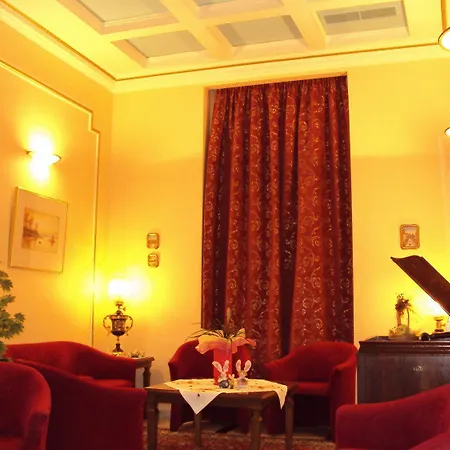 Astoria Hotel Traditional-3